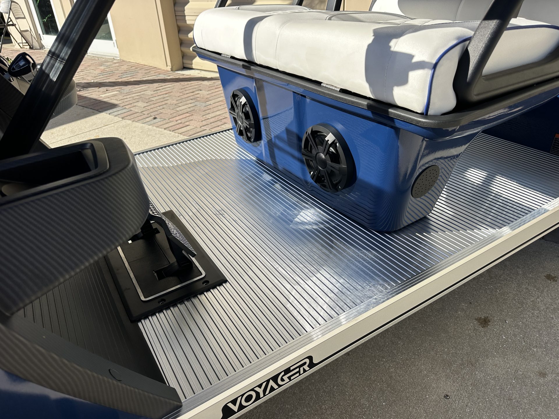 
								2026 Voyager EV Patriot full									